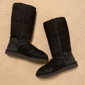 UGG - Classic Talk Black Boots